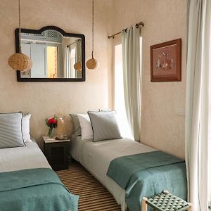 Habitación con 2 Camas Individuales